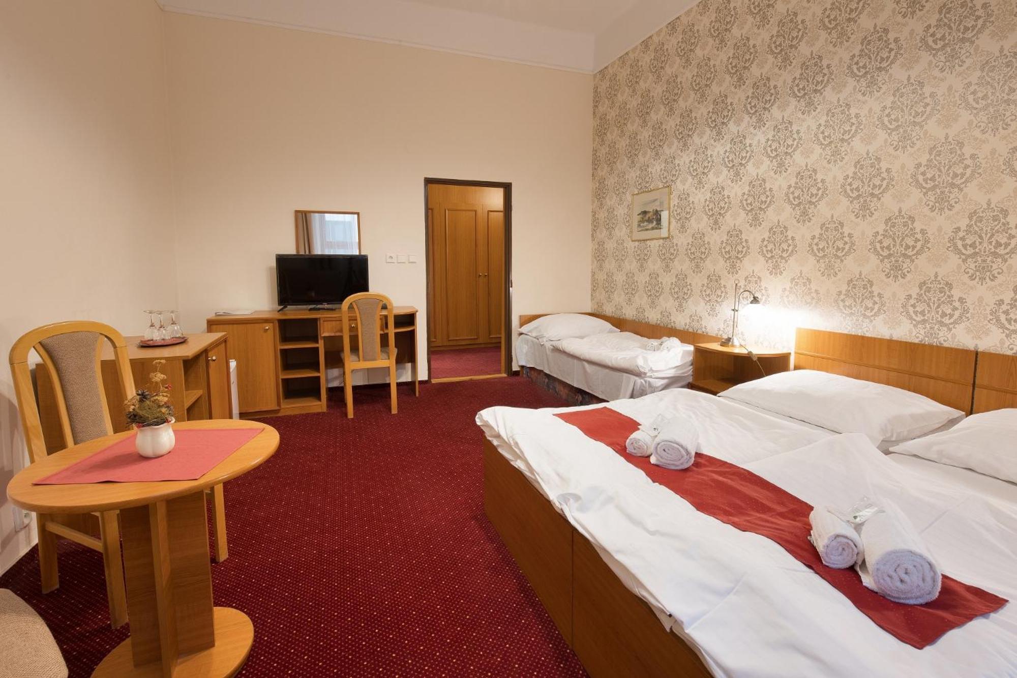 Hotel U Cerneho Orla Telč Eksteriør bilde