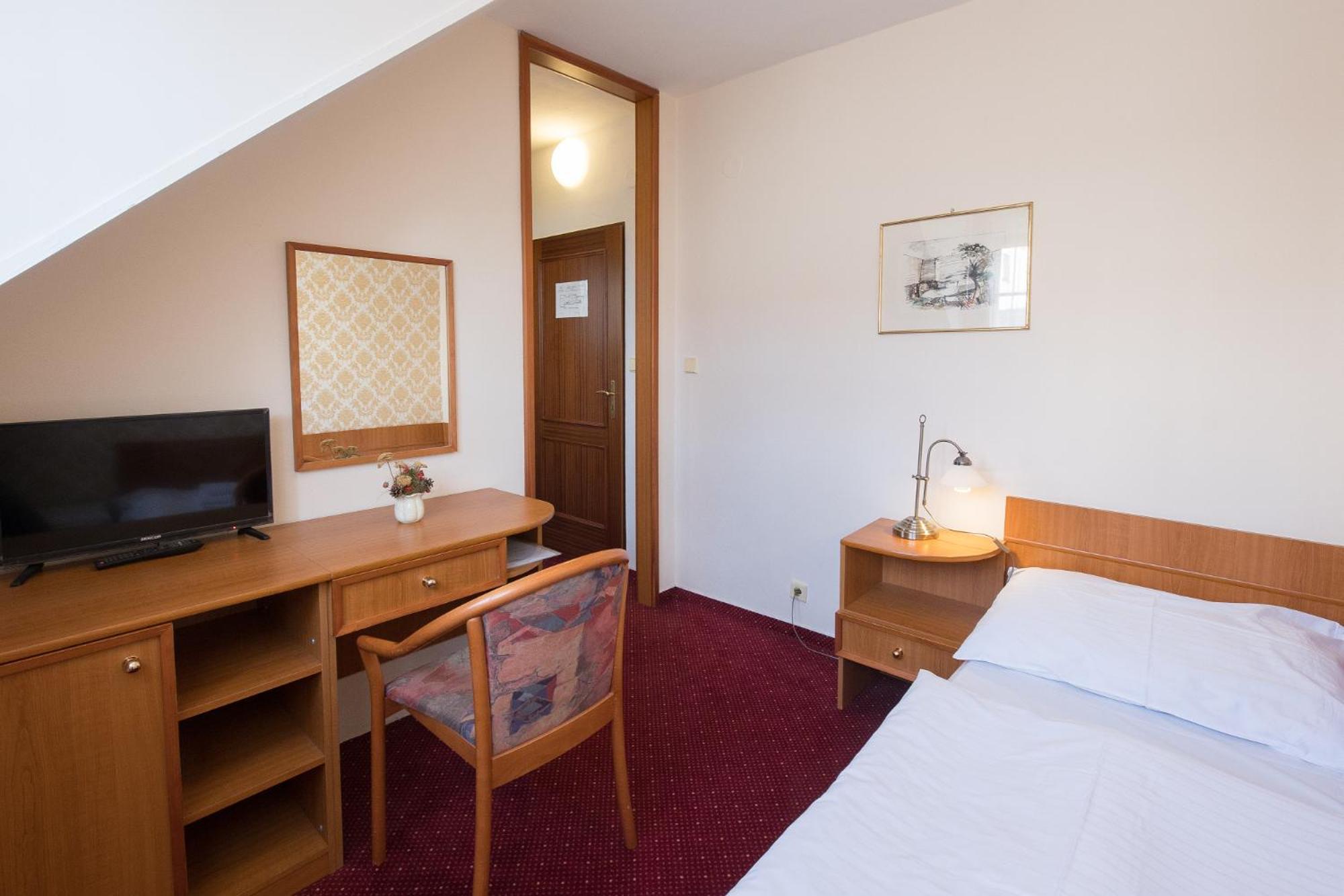 Hotel U Cerneho Orla Telč Eksteriør bilde