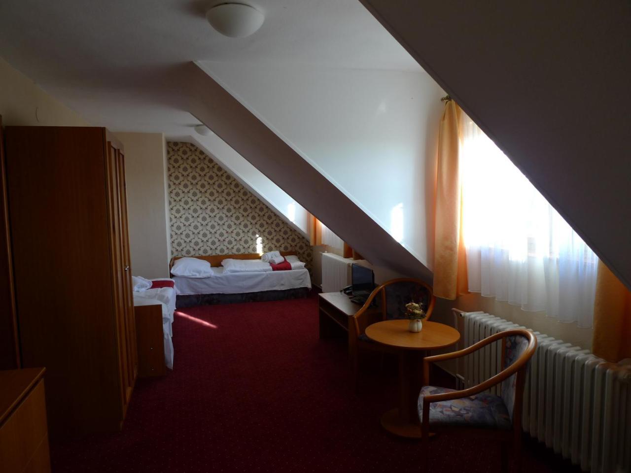 Hotel U Cerneho Orla Telč Eksteriør bilde